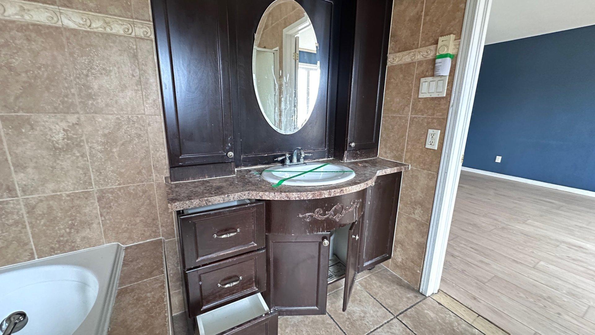 









155


Place Maurice-Richard

,
Vaudreuil-Dorion,




QC
J7V0J6

