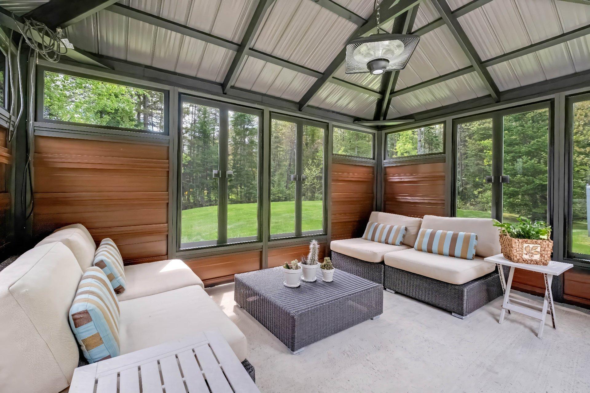 









1091


Rue Frédéric-Doyon

,
Sherbrooke (Brompton/Rock Forest/Saint-Élie/Deauville),




QC
J1R0T1

