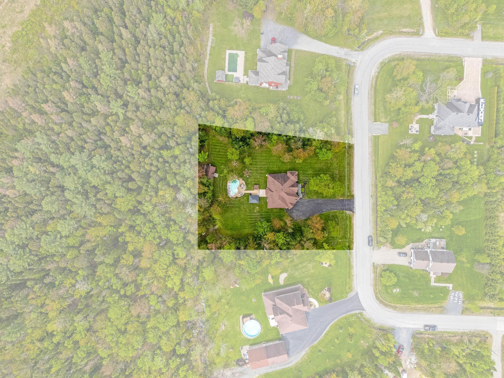 









1091


Rue Frédéric-Doyon

,
Sherbrooke (Brompton/Rock Forest/Saint-Élie/Deauville),




QC
J1R0T1


