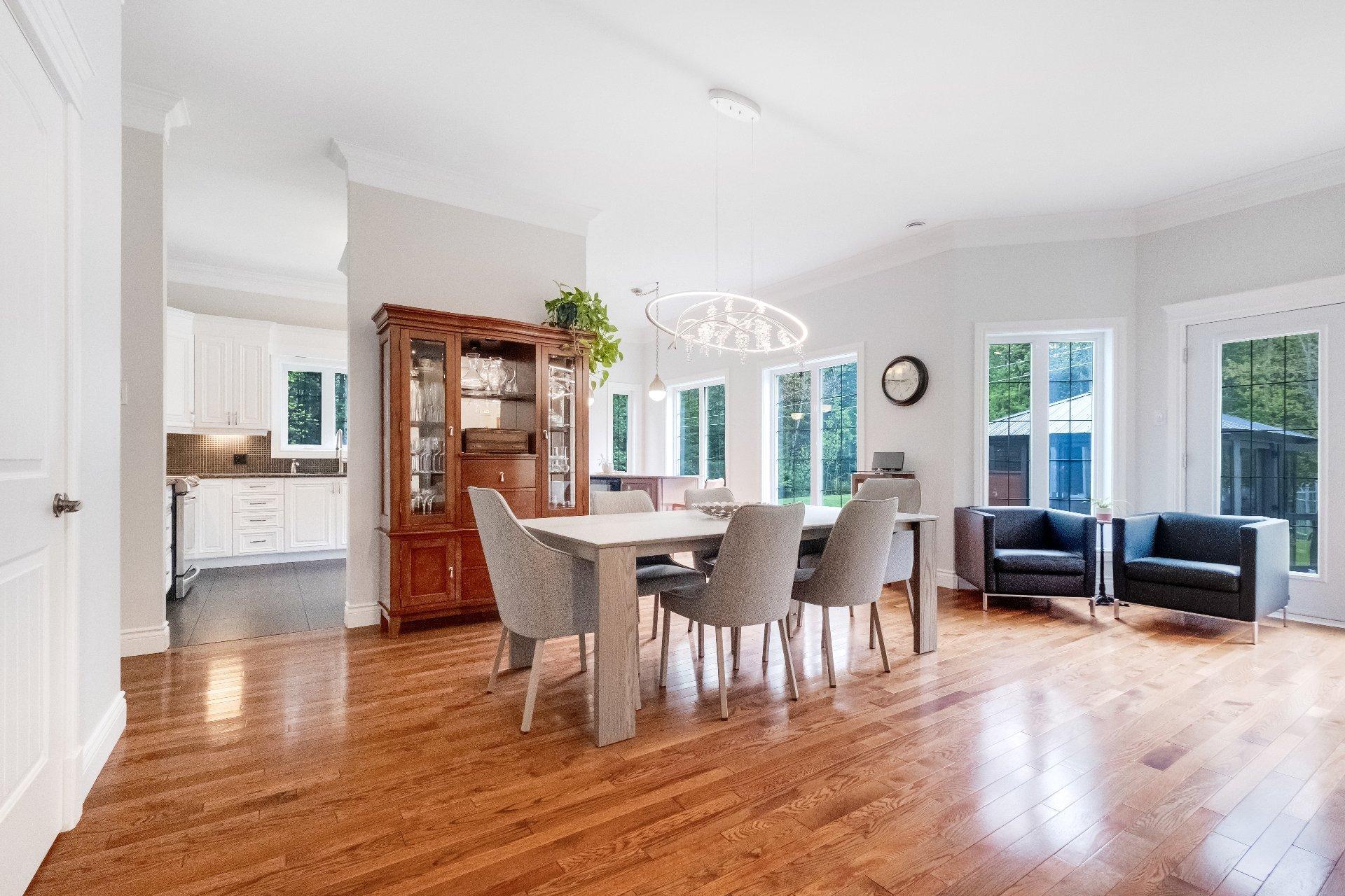 









1091


Rue Frédéric-Doyon

,
Sherbrooke (Brompton/Rock Forest/Saint-Élie/Deauville),




QC
J1R0T1

