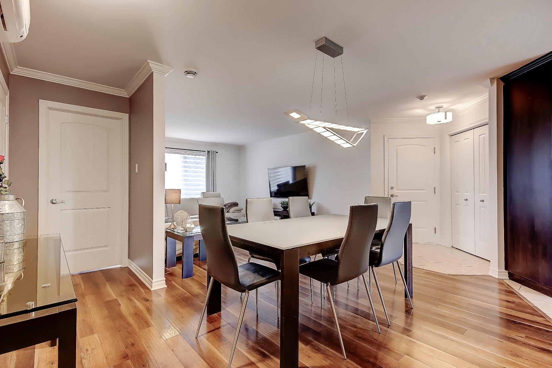 









393


Rue Boire

, D,
Napierville,




QC
J0J1L0

