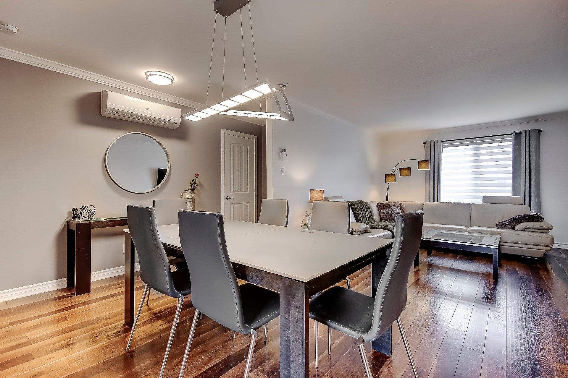 









393


Rue Boire

, D,
Napierville,




QC
J0J1L0

