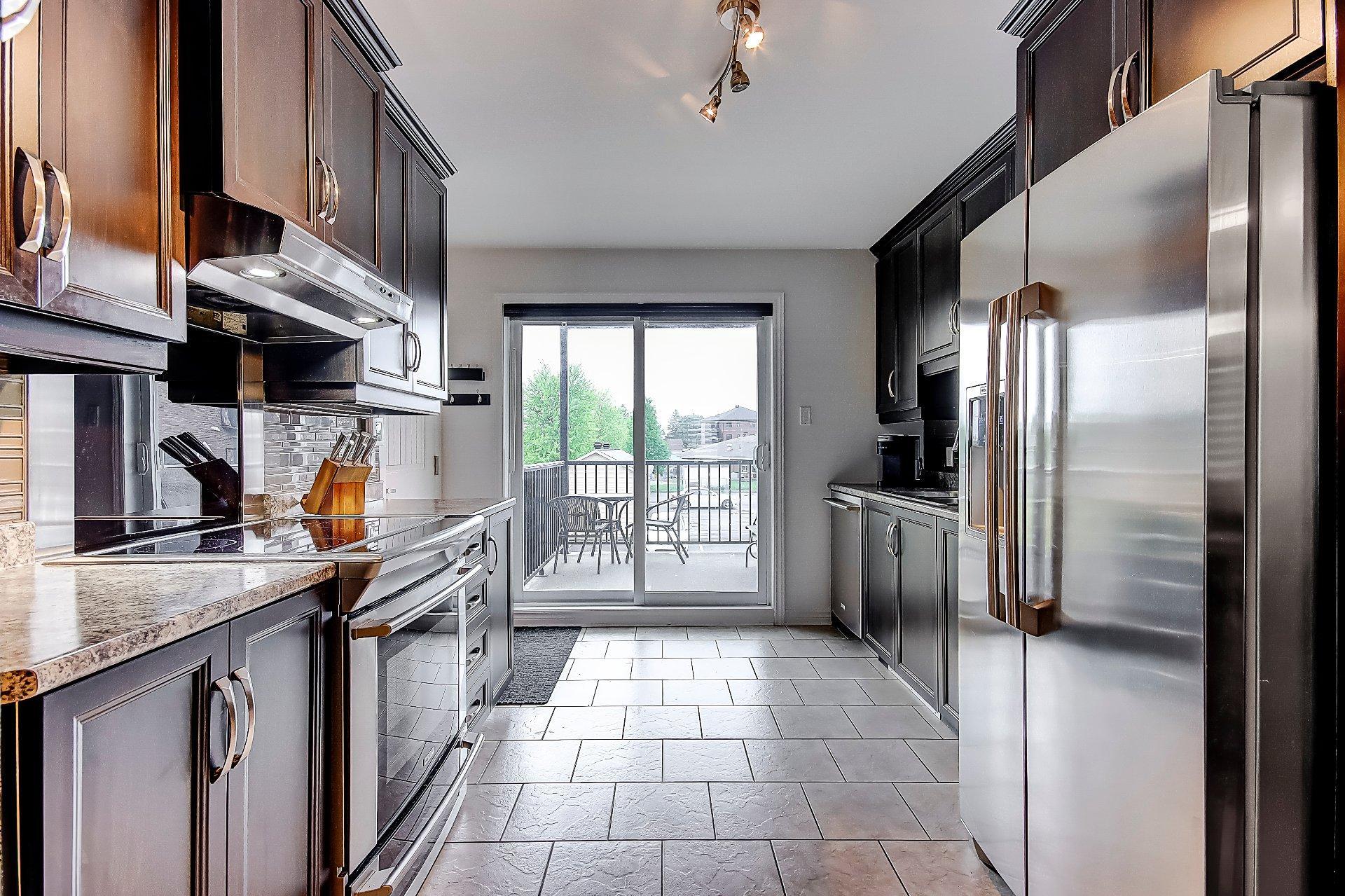 









393


Rue Boire

, D,
Napierville,




QC
J0J1L0

