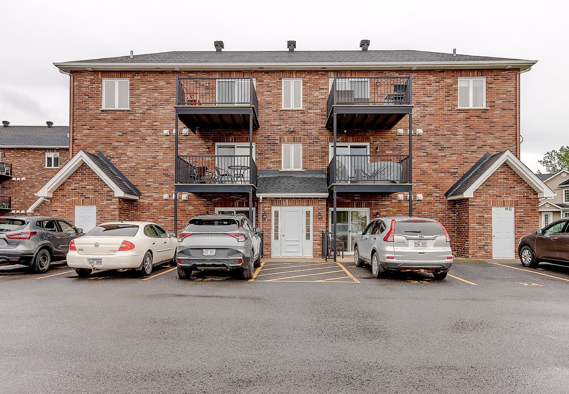 









393


Rue Boire

, D,
Napierville,




QC
J0J1L0

