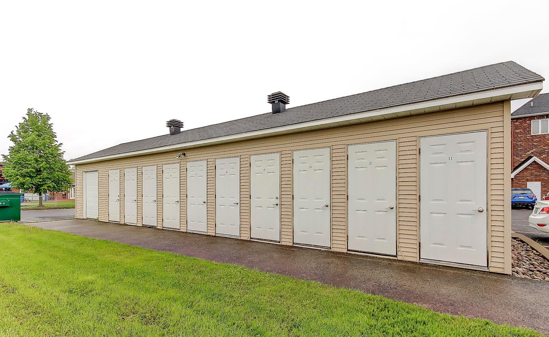 









393


Rue Boire

, D,
Napierville,




QC
J0J1L0

