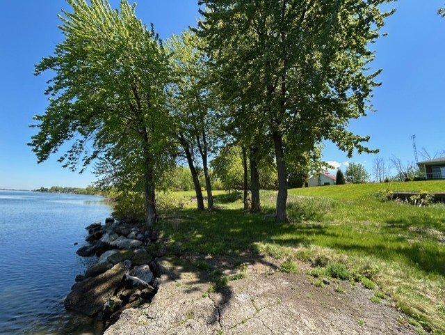 









239

 - 12


Route Marie-Victorin

,
Verchères,




QC
J0L2R0

