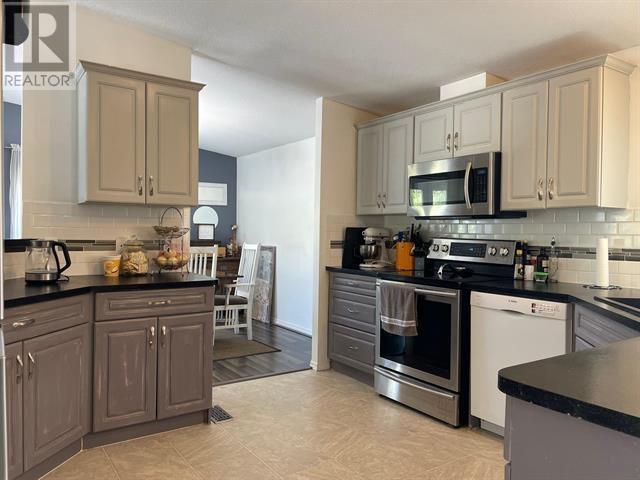 












166 MCCONACHIE CREEK ROAD

,
Fort Nelson,




British Columbia
V0C1R0

