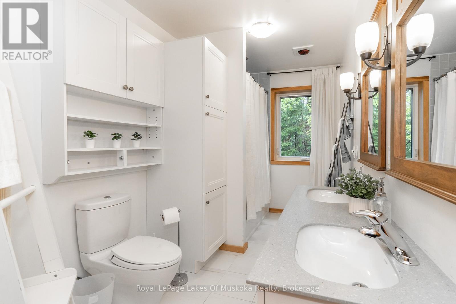 












195 RIVER VALLEY DRIVE

,
Huntsville (Stephenson),




Ontario
P0B1C0

