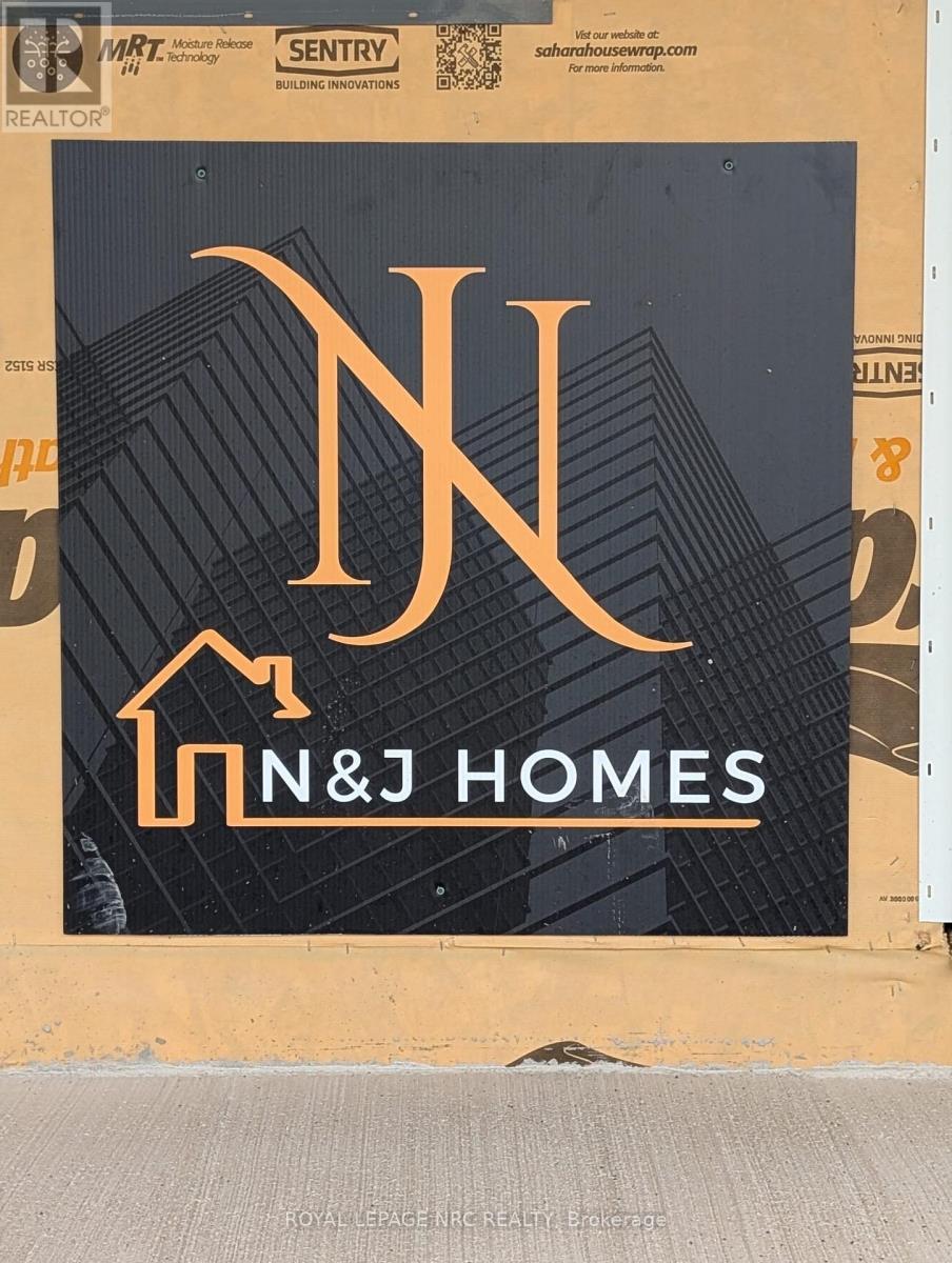 












6668 HAWKINS STREET

,
Niagara Falls (Arad/Fallsview),




Ontario
L2G3B7

