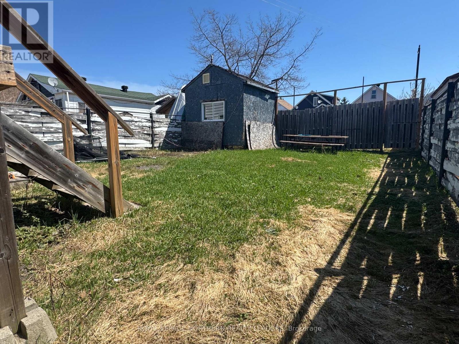












266 BIRCH STREET N

,
Timmins (TNE - Central),




Ontario
P4N6E6

