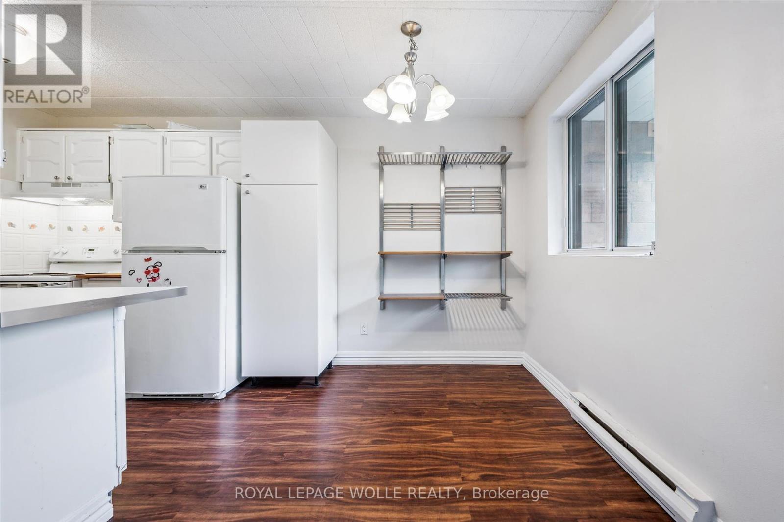 












204 - 29 WEST AVENUE W

,
Kitchener,




Ontario
N2M5E4

