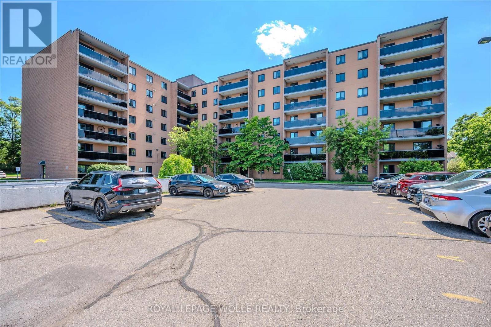 












204 - 29 WEST AVENUE W

,
Kitchener,




Ontario
N2M5E4

