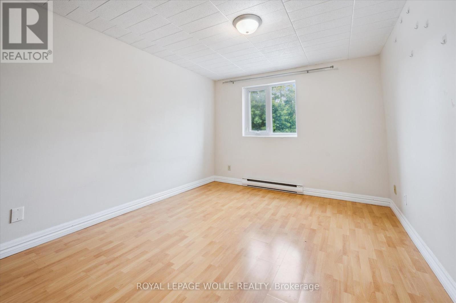 












204 - 29 WEST AVENUE W

,
Kitchener,




Ontario
N2M5E4

