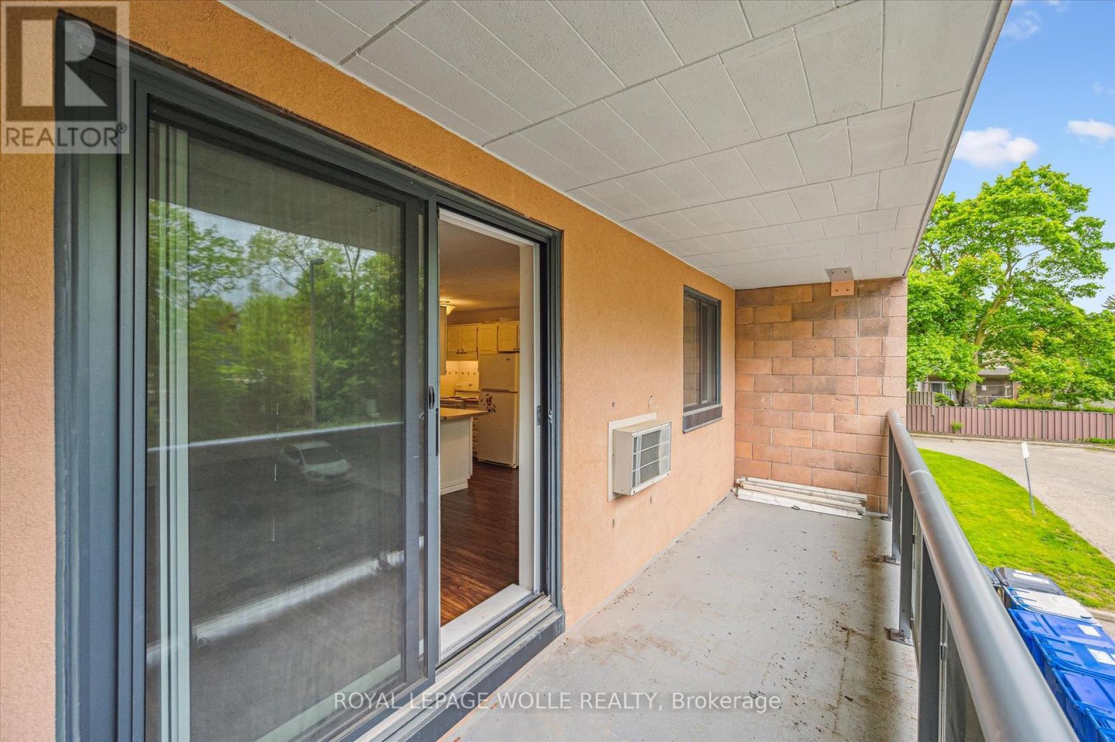 












204 - 29 WEST AVENUE W

,
Kitchener,




Ontario
N2M5E4


