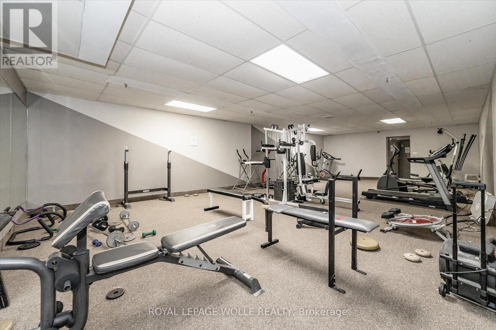 












204 - 29 WEST AVENUE W

,
Kitchener,




Ontario
N2M5E4

