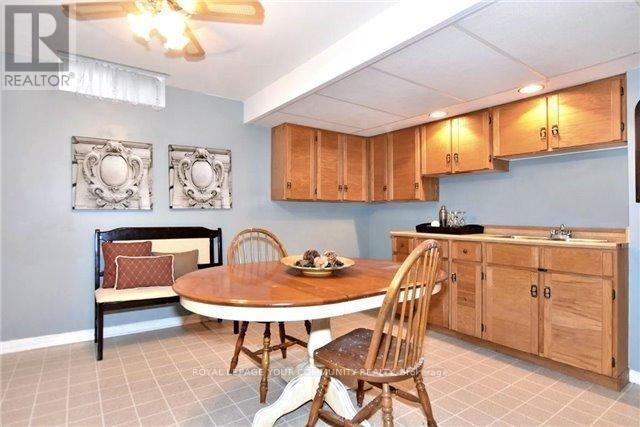












51 FALAN HEIGHTS CRESCENT

,
Aurora,




Ontario
L4G5B8

