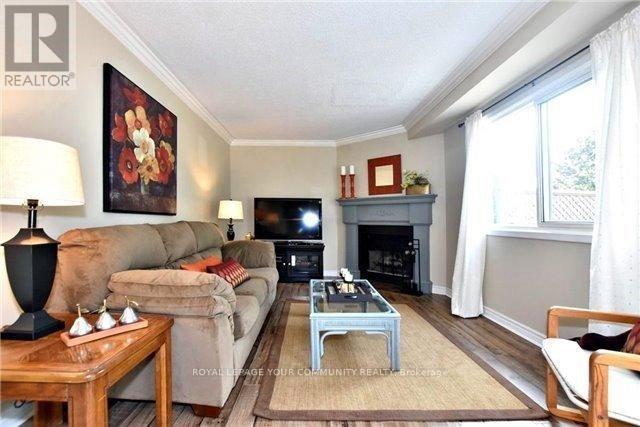 












51 FALAN HEIGHTS CRESCENT

,
Aurora,




Ontario
L4G5B8

