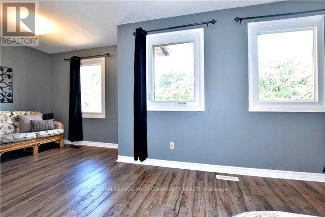 












51 FALAN HEIGHTS CRESCENT

,
Aurora,




Ontario
L4G5B8

