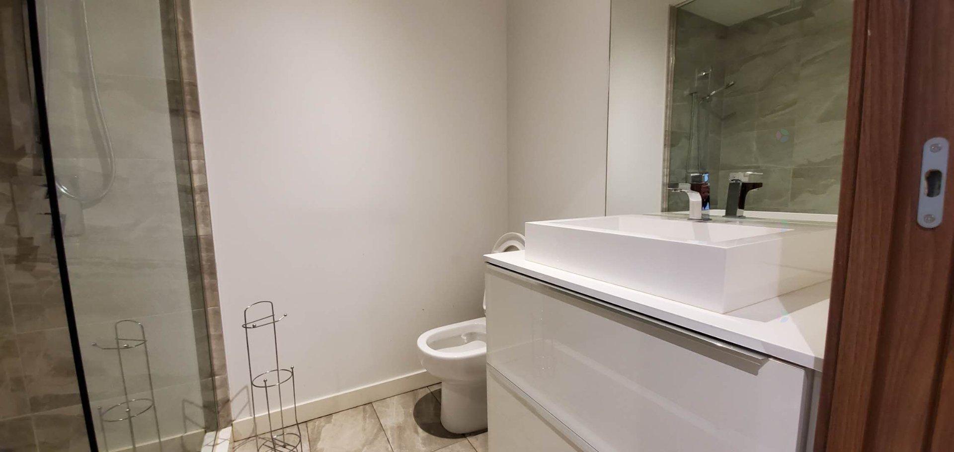 









1450


Boul. René-Lévesque O.

, 905,
Montréal (Ville-Marie),




QC
H3G0E1

