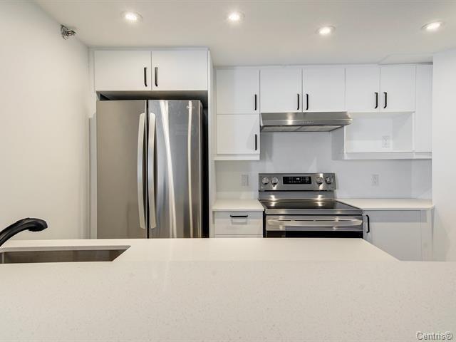 









8050


Boul. St-Laurent

, 1005,
Brossard,




QC
J4X2P1

