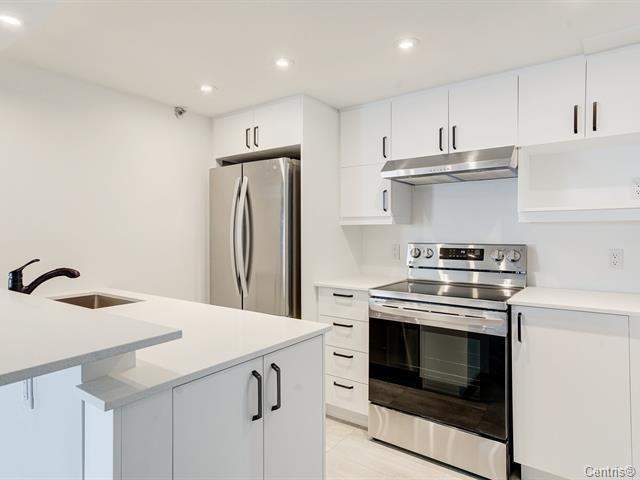 









8050


Boul. St-Laurent

, 1005,
Brossard,




QC
J4X2P1

