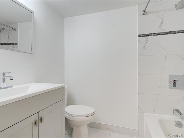 









8050


Boul. St-Laurent

, 1005,
Brossard,




QC
J4X2P1


