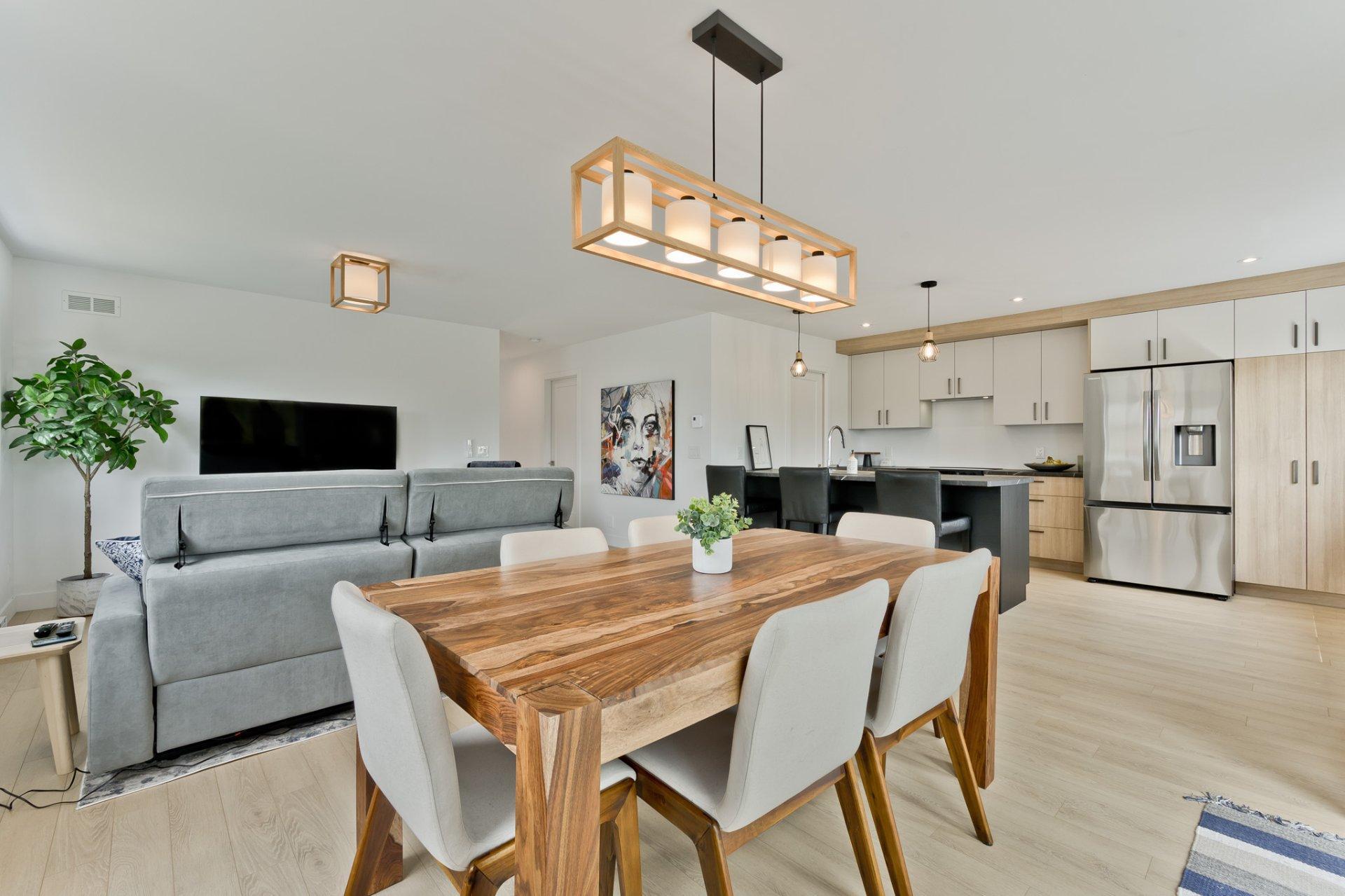 









3803


Rue Émile-Chartier

,
Sherbrooke (Les Nations),




QC
J1L0H7

