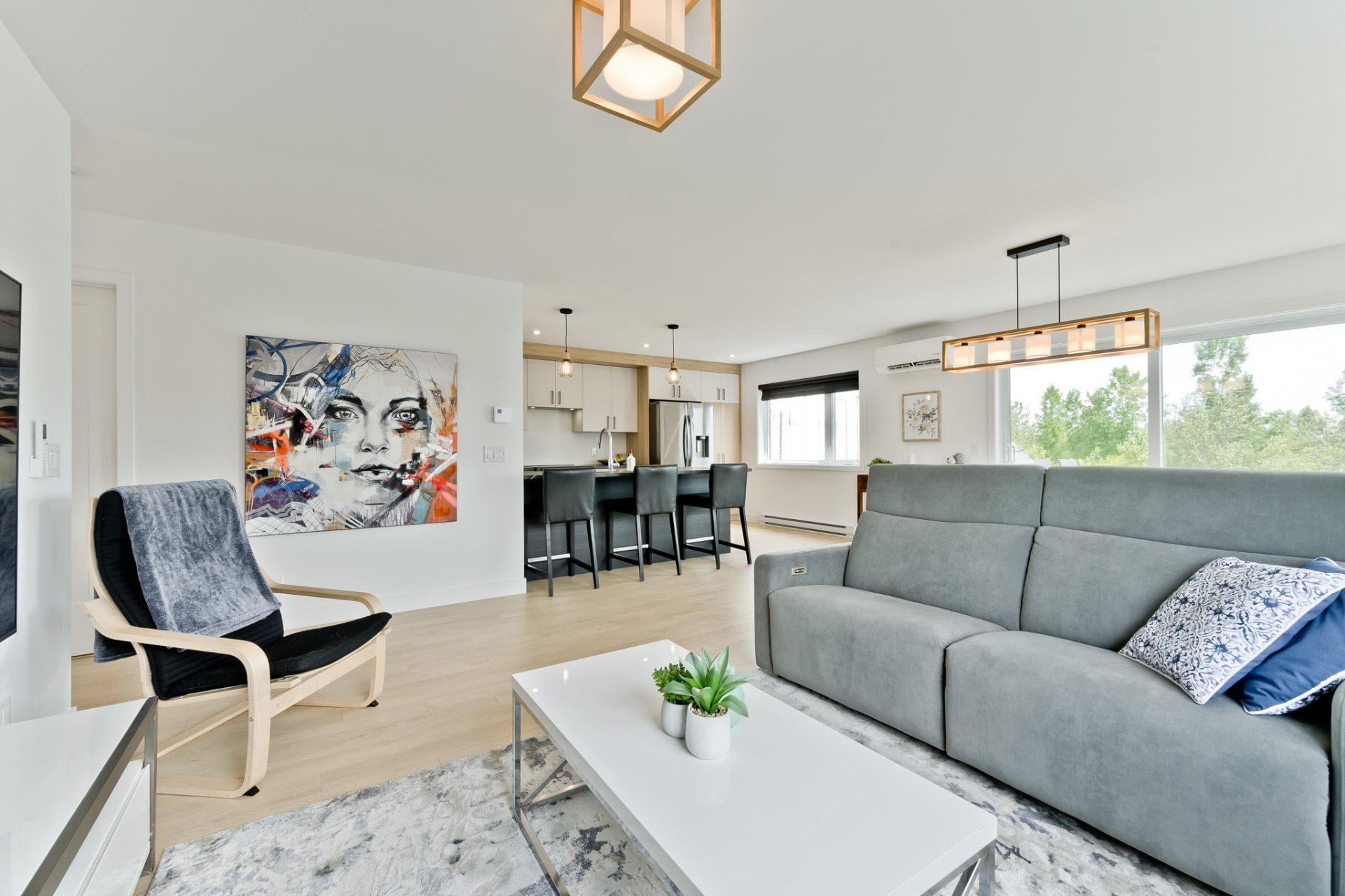 









3803


Rue Émile-Chartier

,
Sherbrooke (Les Nations),




QC
J1L0H7

