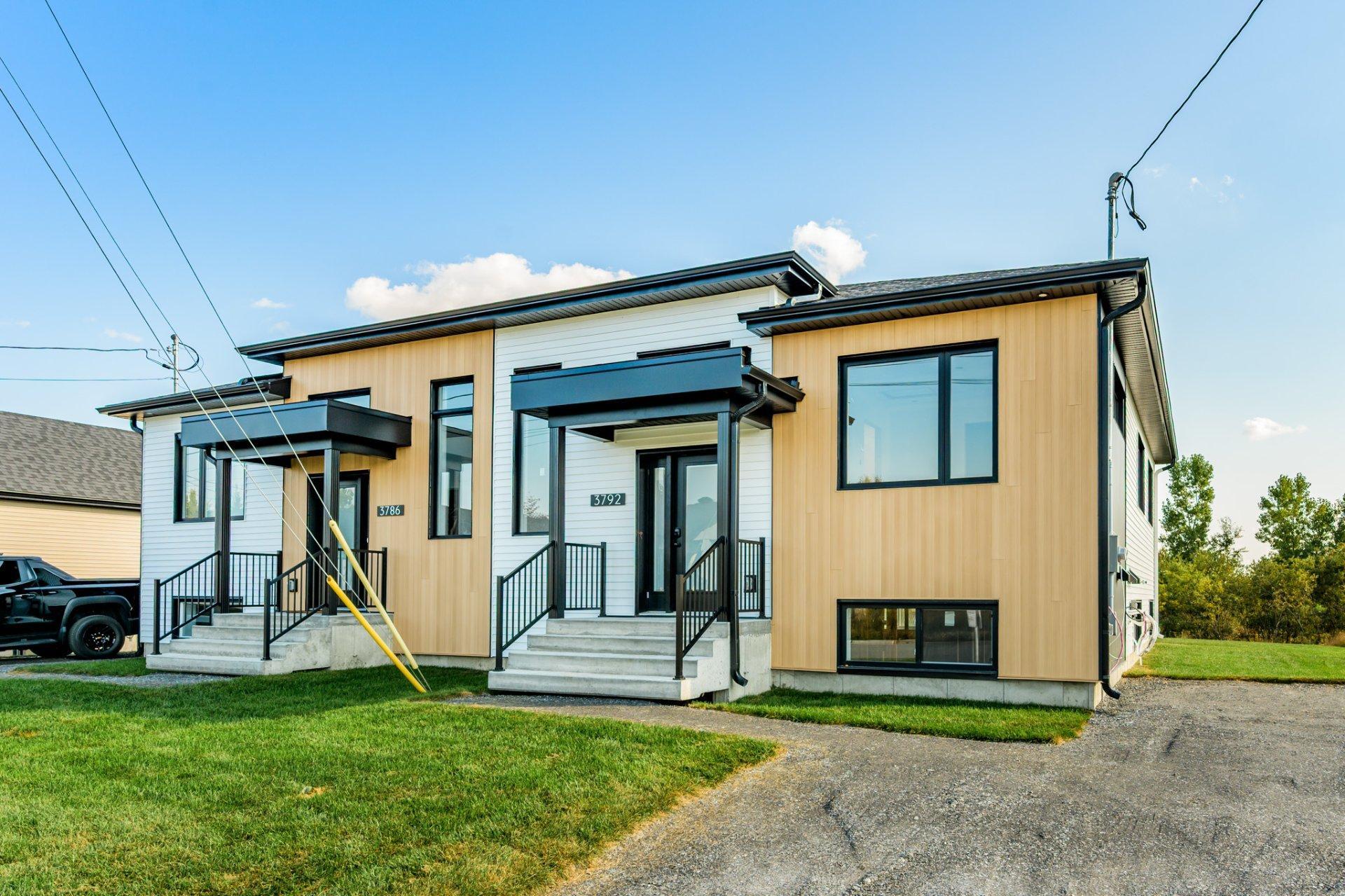 









3803


Rue Émile-Chartier

,
Sherbrooke (Les Nations),




QC
J1L0H7

