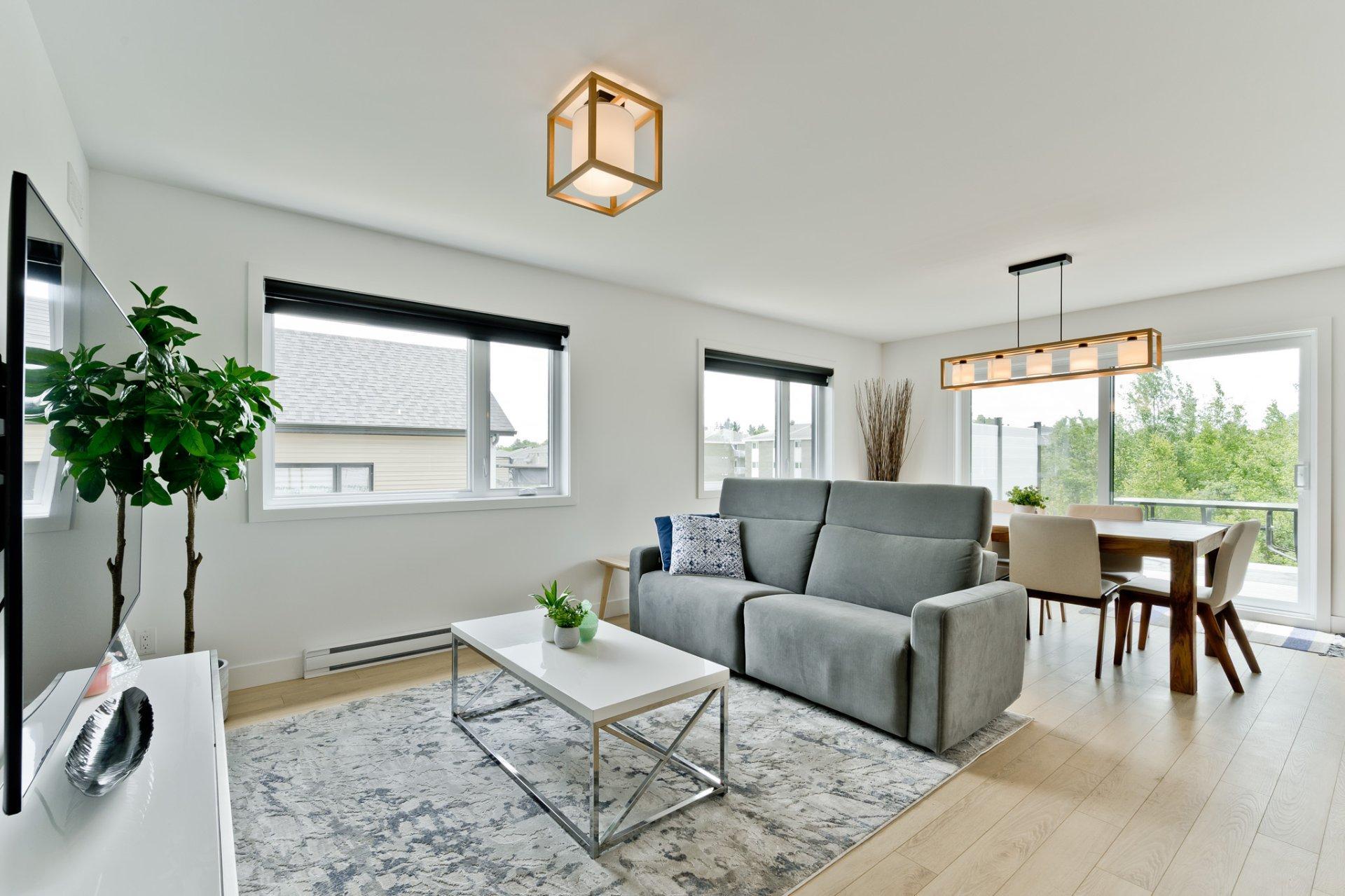 









3805


Rue Émile-Chartier

,
Sherbrooke (Les Nations),




QC
J1L0H7

