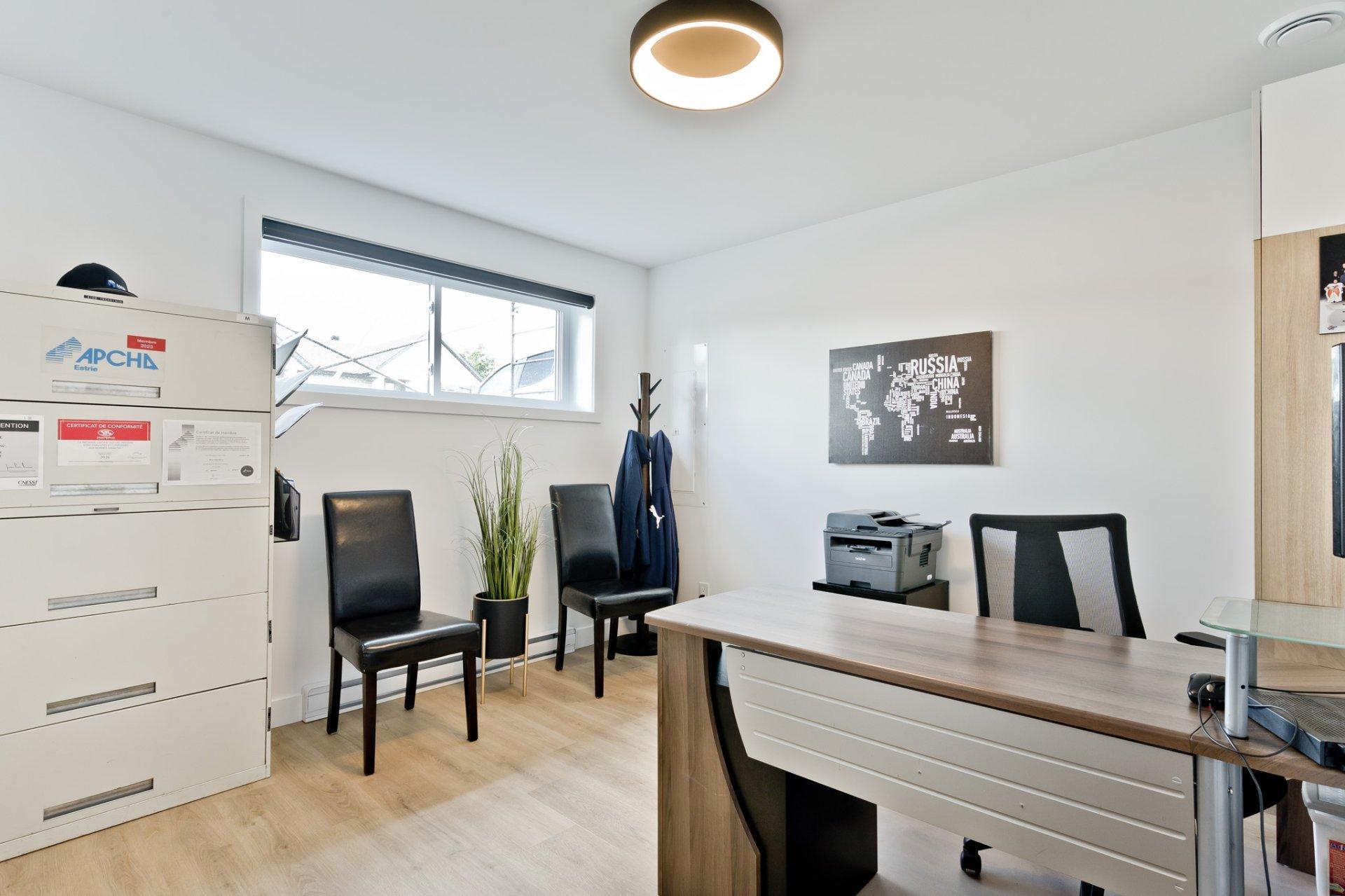 









3805


Rue Émile-Chartier

,
Sherbrooke (Les Nations),




QC
J1L0H7

