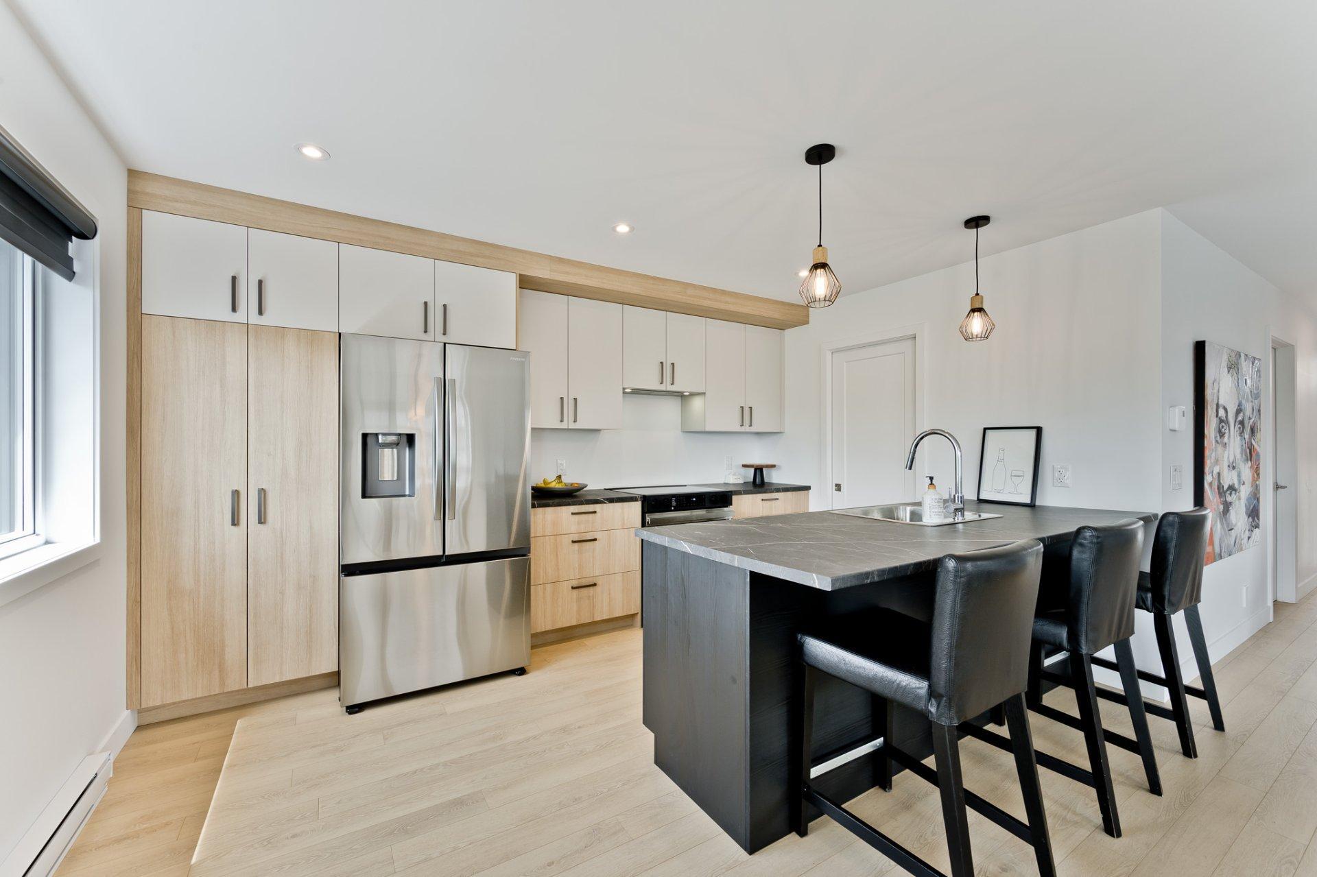 









3805


Rue Émile-Chartier

,
Sherbrooke (Les Nations),




QC
J1L0H7

