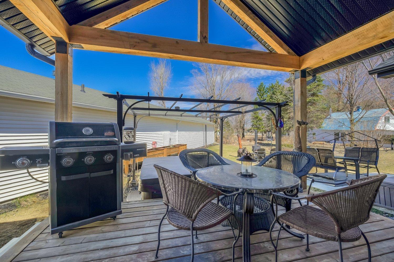 









880

 - 900


Rue Daigneault

,
Acton Vale,




QC
J0H1A0

