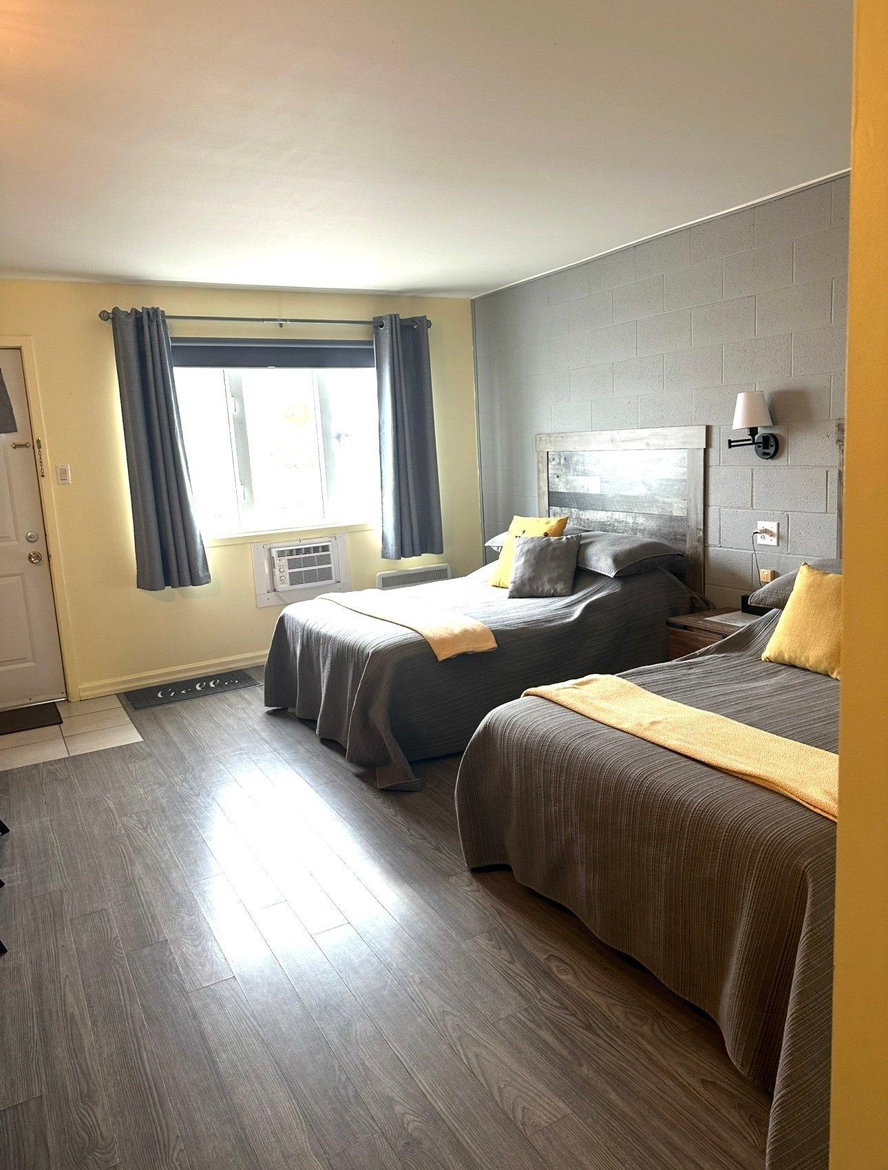 









880

 - 900


Rue Daigneault

,
Acton Vale,




QC
J0H1A0

