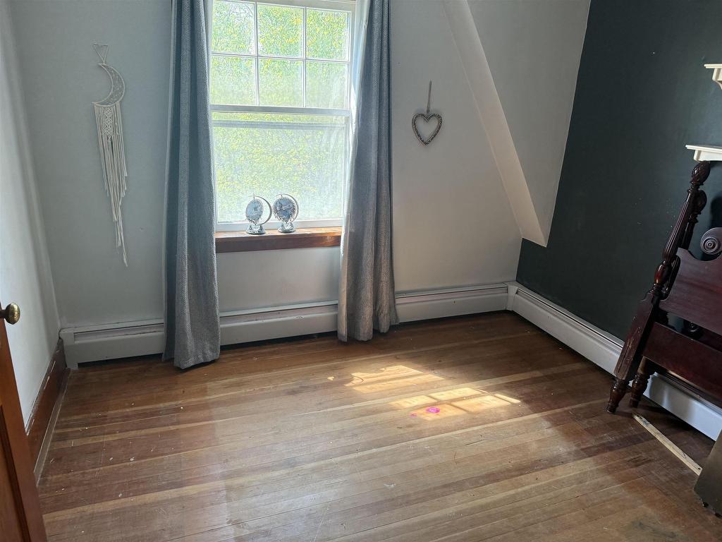 












17272 Rte 2

,
Miltonvale Park,




PE
C1E 0W2

