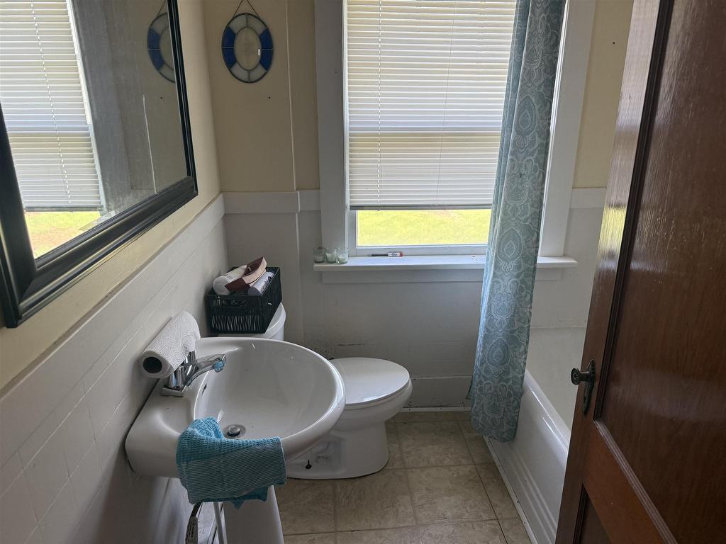 












17272 Rte 2

,
Miltonvale Park,




PE
C1E 0W2

