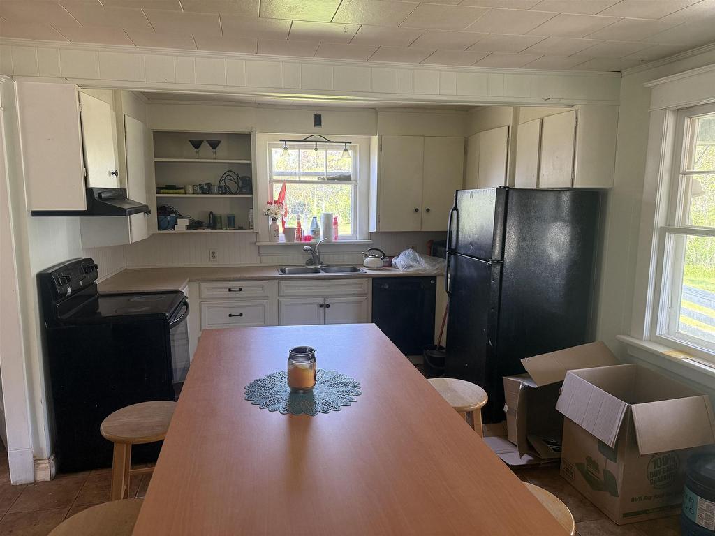 












17272 Rte 2

,
Miltonvale Park,




PE
C1E 0W2


