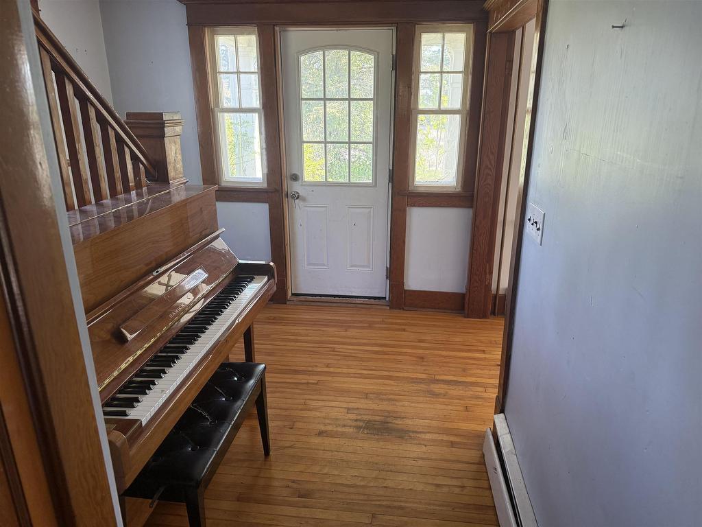 












17272 Rte 2

,
Miltonvale Park,




PE
C1E 0W2

