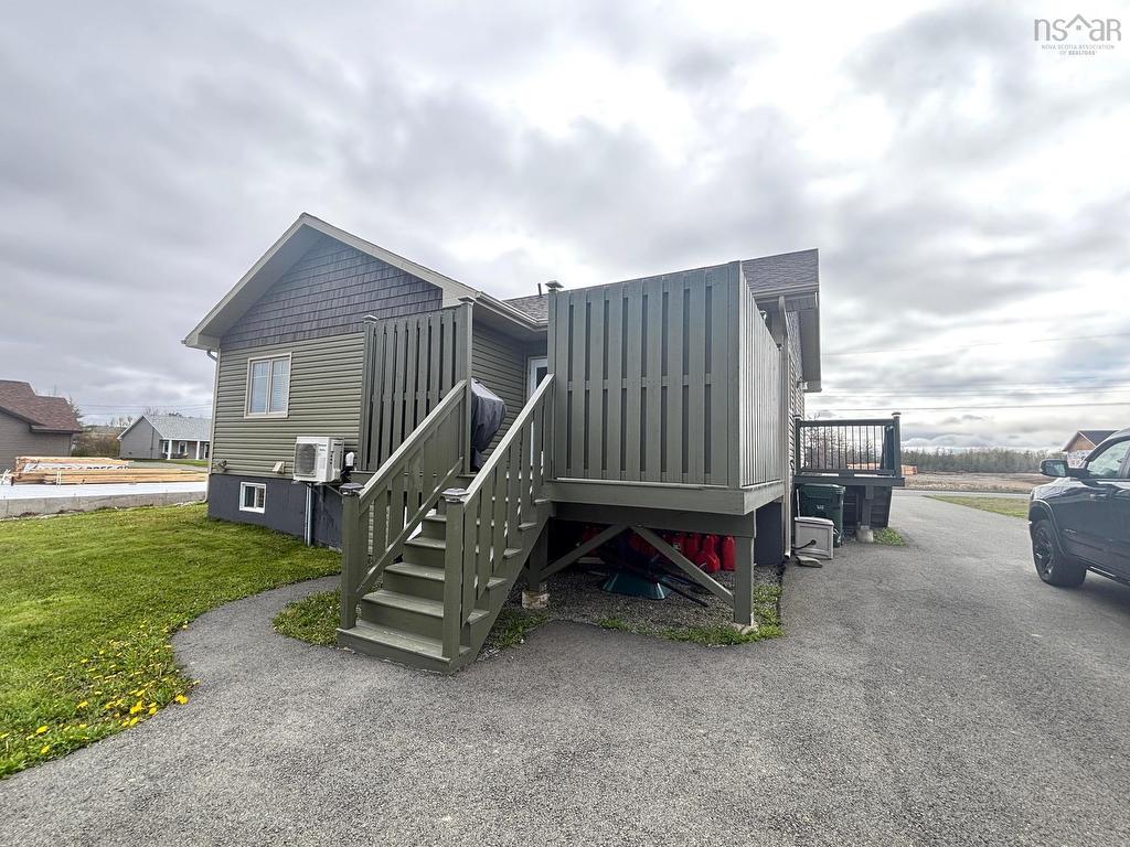












87 Maplewood Drive

,
Glace Bay,




NS
B1A 0B3

