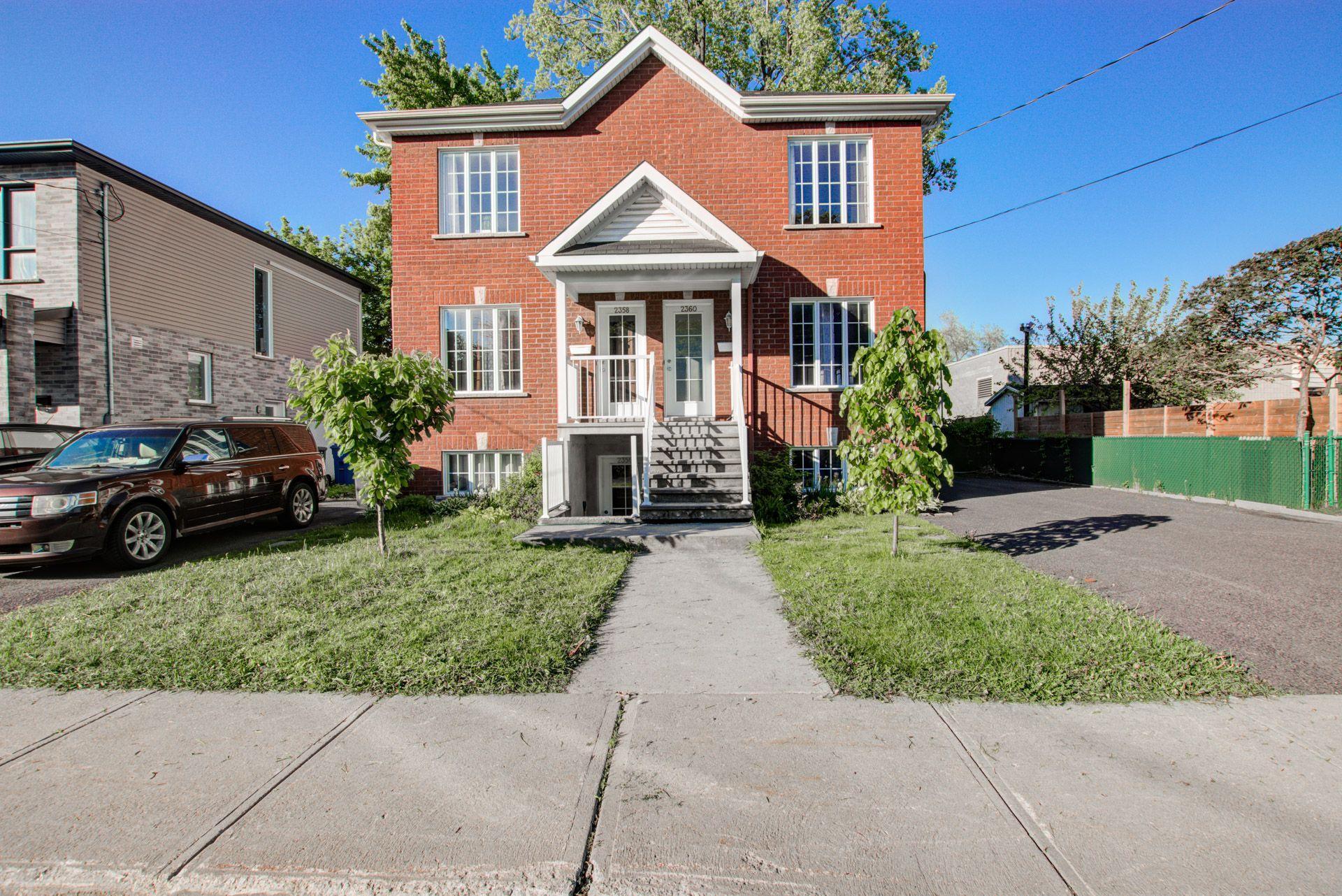 









2360


Rue Lépine

,
Longueuil (Le Vieux-Longueuil),




QC
J4L2C8

