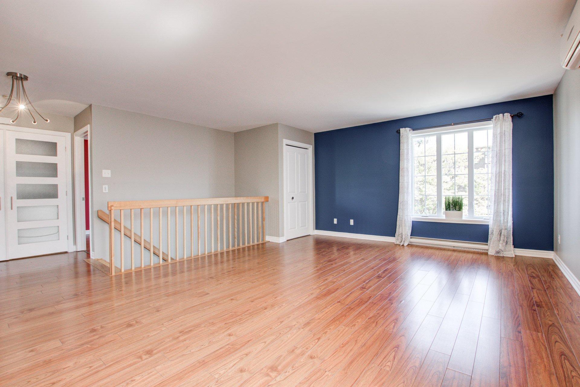









2360


Rue Lépine

,
Longueuil (Le Vieux-Longueuil),




QC
J4L2C8

