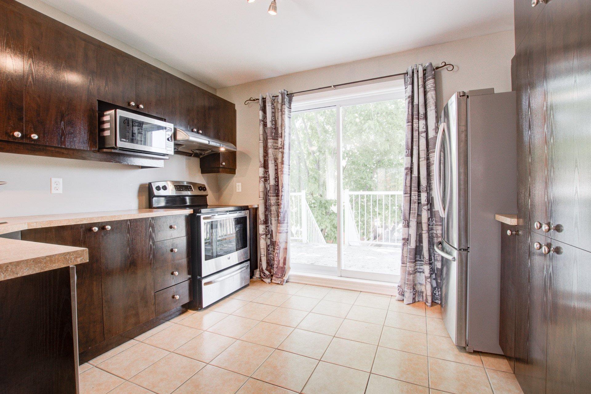 









2360


Rue Lépine

,
Longueuil (Le Vieux-Longueuil),




QC
J4L2C8


