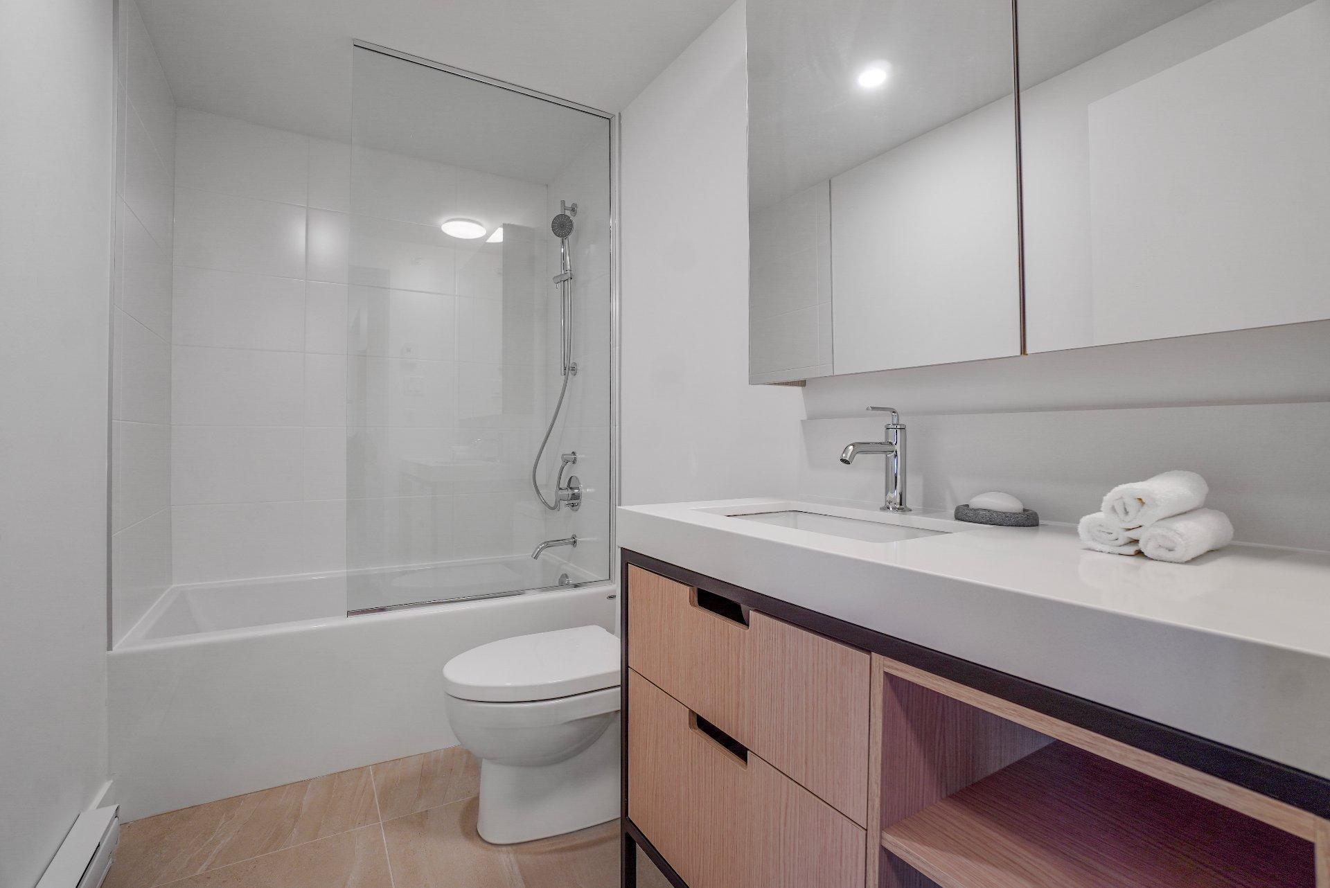 









60


Rue de l'Éclipse

, 1714,
Brossard,




QC
J4Z0P3

