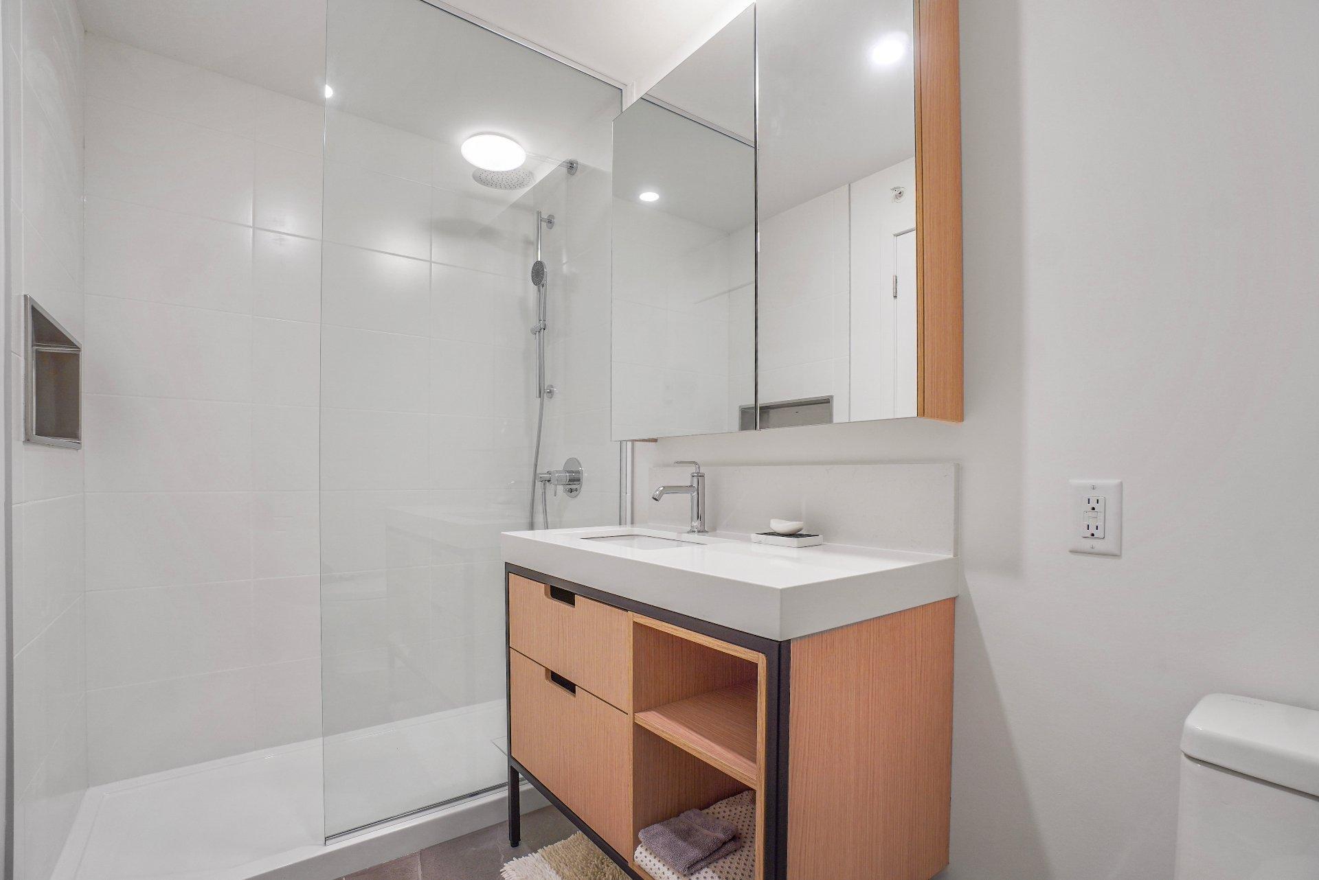 









60


Rue de l'Éclipse

, 1714,
Brossard,




QC
J4Z0P3

