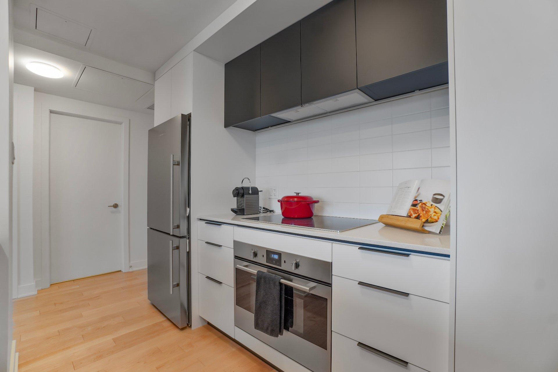 









60


Rue de l'Éclipse

, 1714,
Brossard,




QC
J4Z0P3

