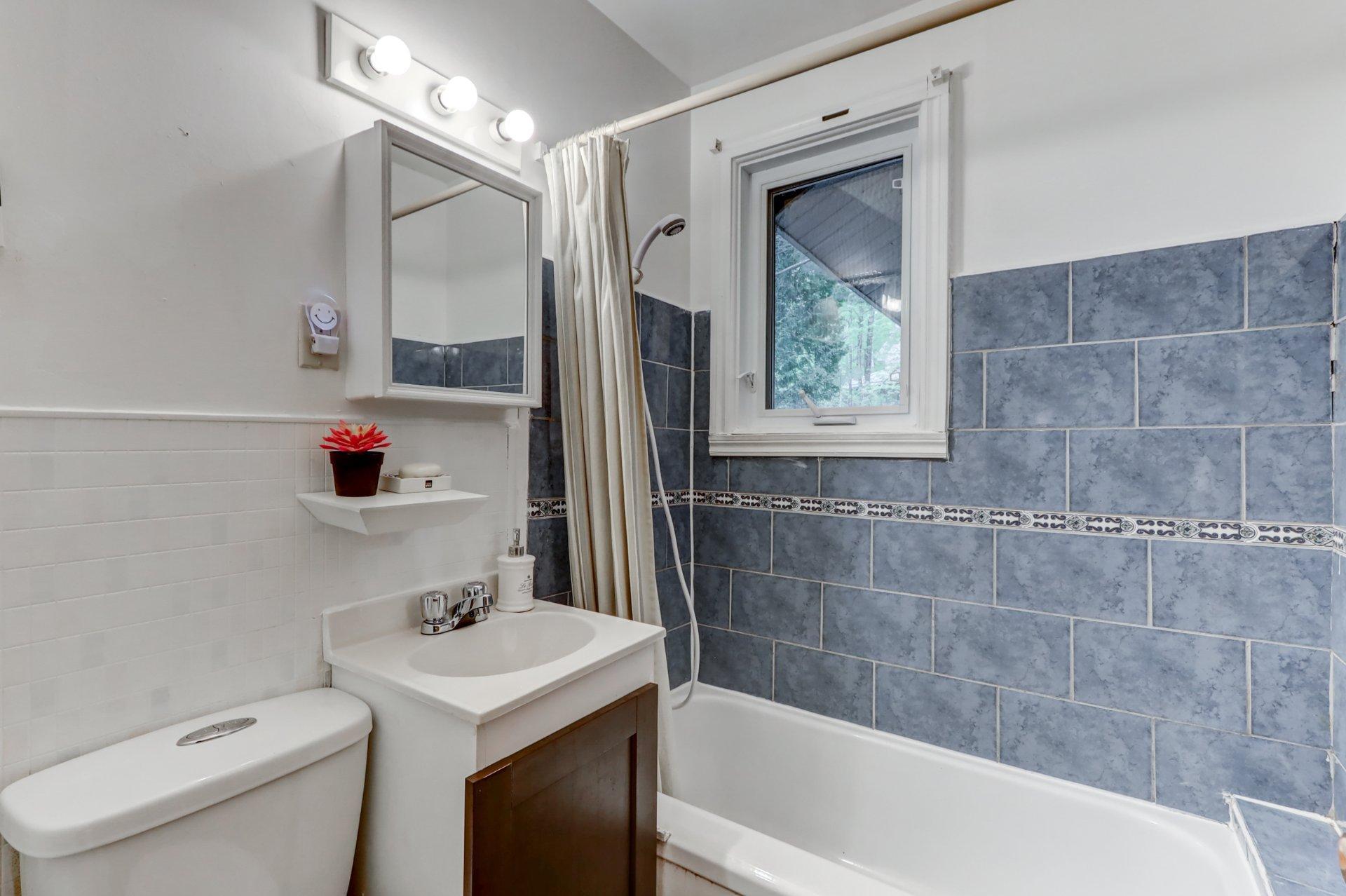 









1729


Rue du Domaine

,
Wentworth-Nord,




QC
J0T1Y0

