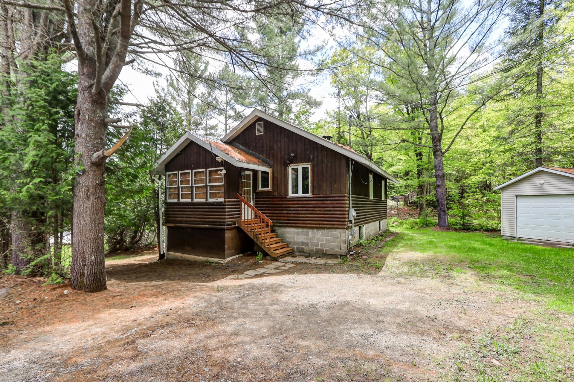 









1729


Rue du Domaine

,
Wentworth-Nord,




QC
J0T1Y0


