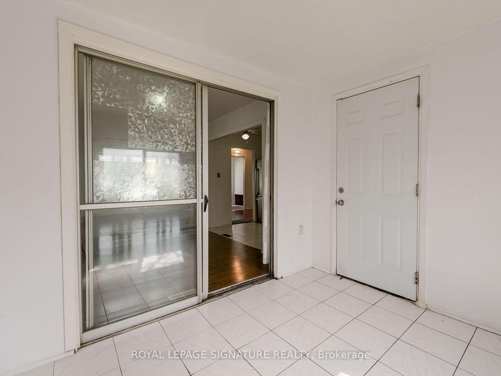 









10


Heatherside

Court,
Brampton,




ON
L6S 1N9

