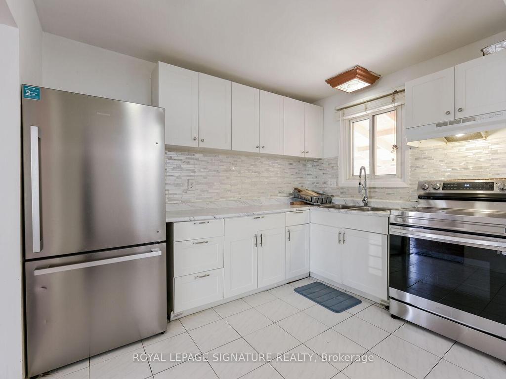 









10


Heatherside

Court,
Brampton,




ON
L6S 1N9

