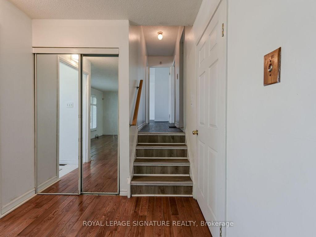 









10


Heatherside

Court,
Brampton,




ON
L6S 1N9

